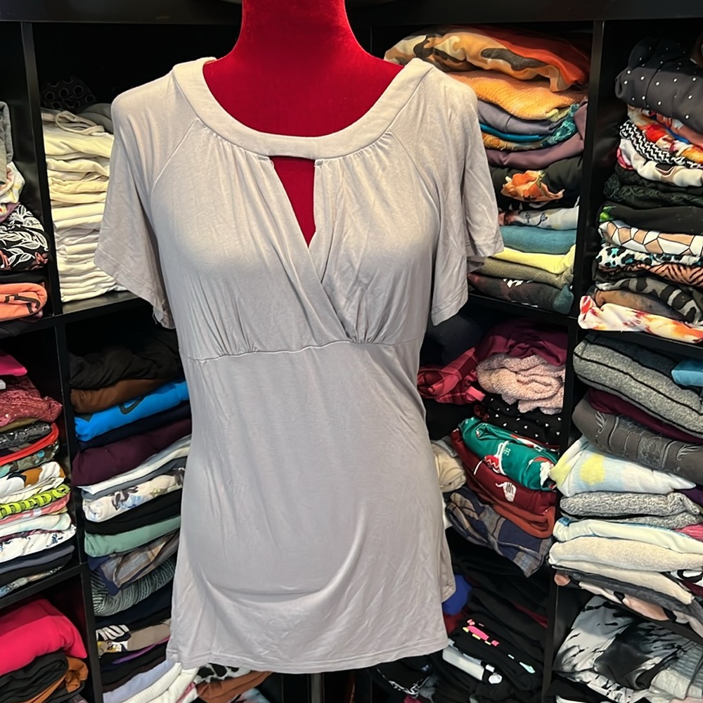 #346. 🪷 large gray top. Ninedaily  large